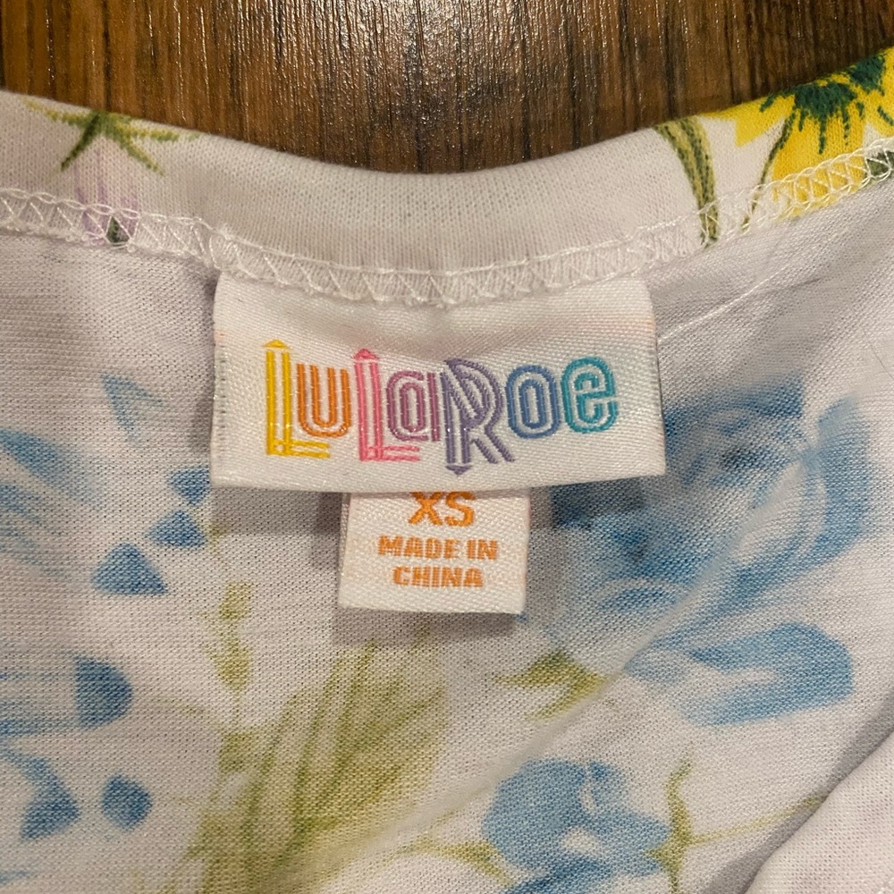 Lularoe white floral flowy Jesse dress size XS - Picture 2 of 2